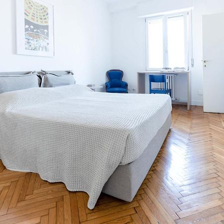 Milan Flat 5 Min From Duomo With Park For Small Cars Bagian luar foto