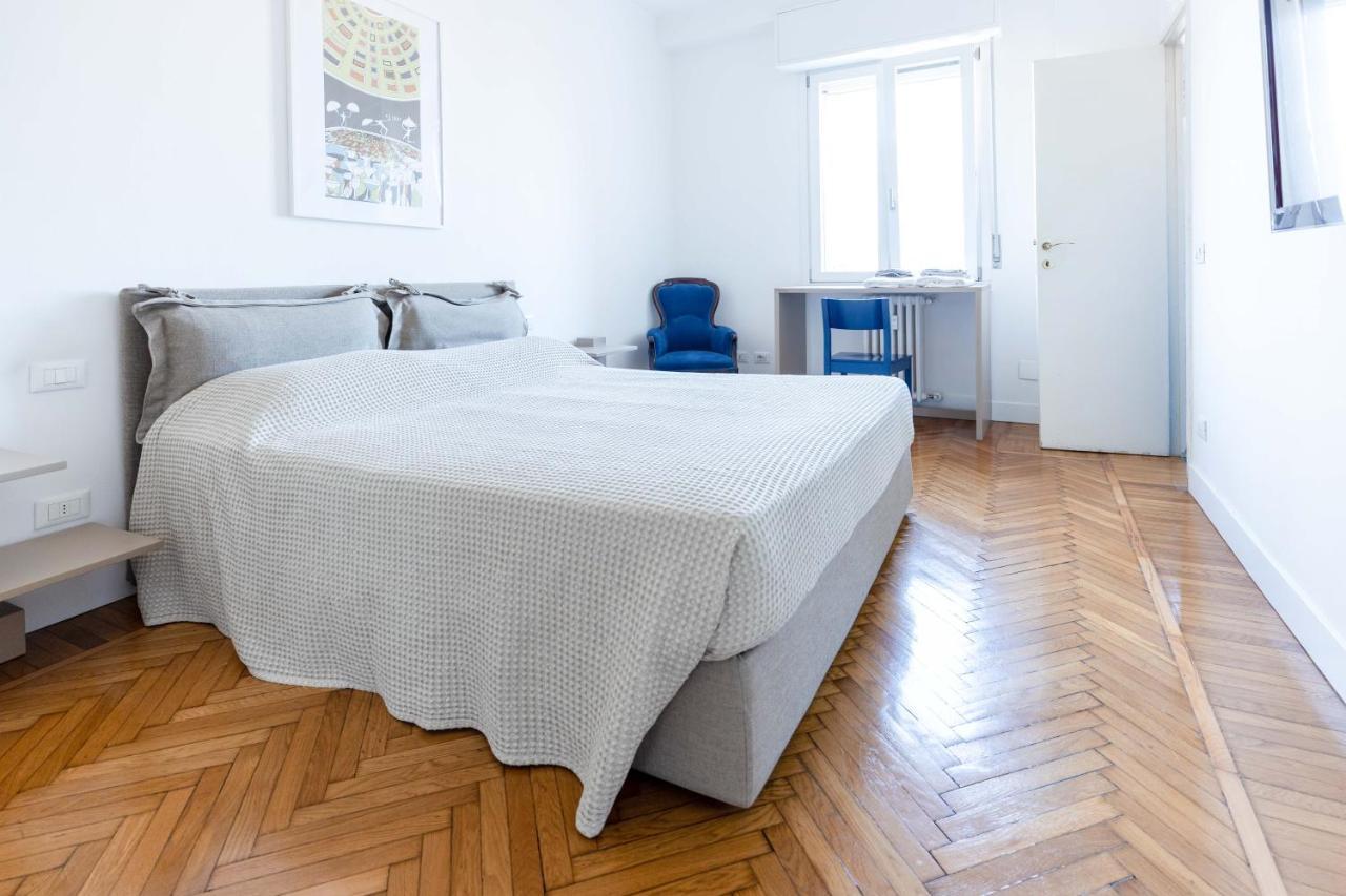Milan Flat 5 Min From Duomo With Park For Small Cars Bagian luar foto