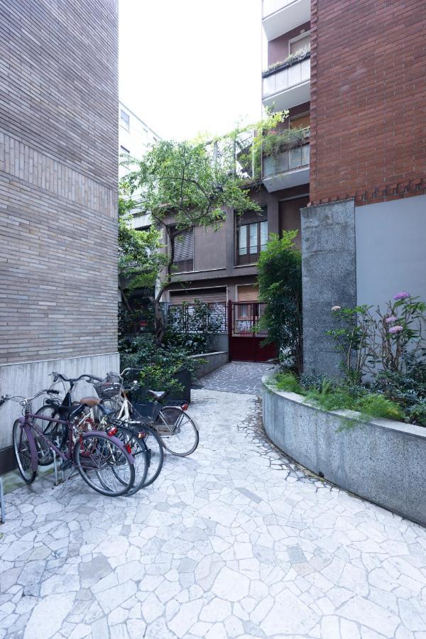 Milan Flat 5 Min From Duomo With Park For Small Cars Bagian luar foto